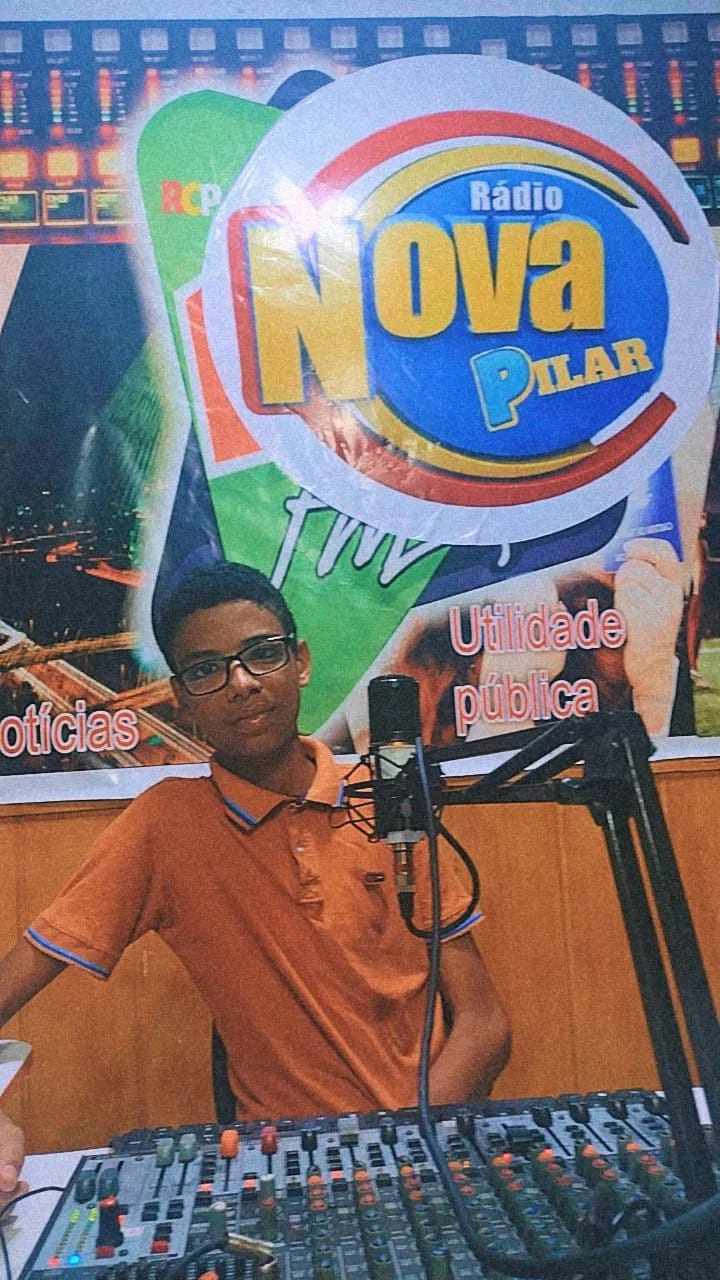 DANIEL SANTOS